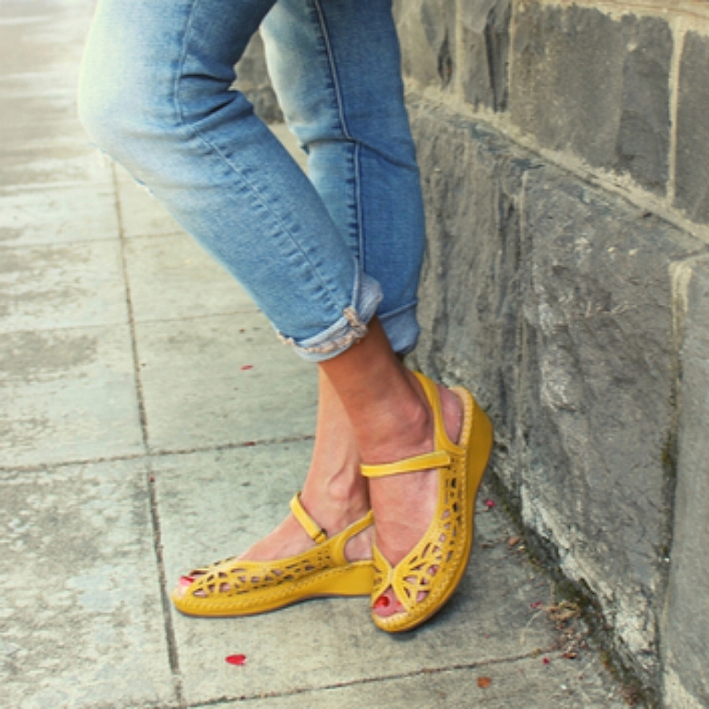 NWOB Biza Isadora Wedge Sandals